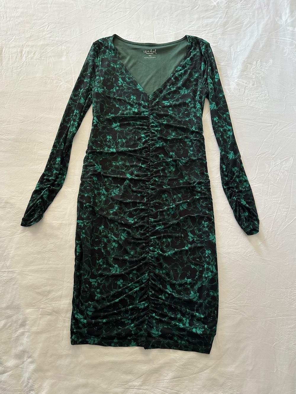 Ingrid & Isabel Black and Dark Green Floral Ruched Long-Sleeve Dress